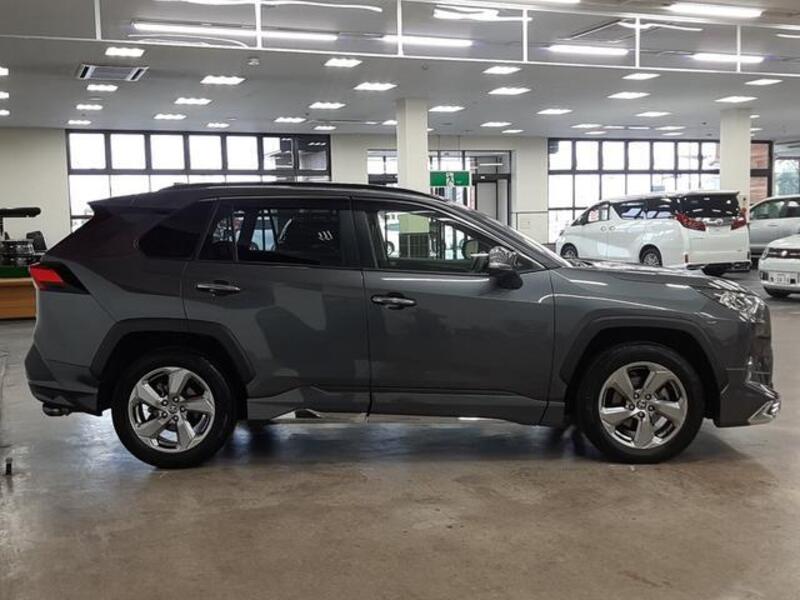 RAV4