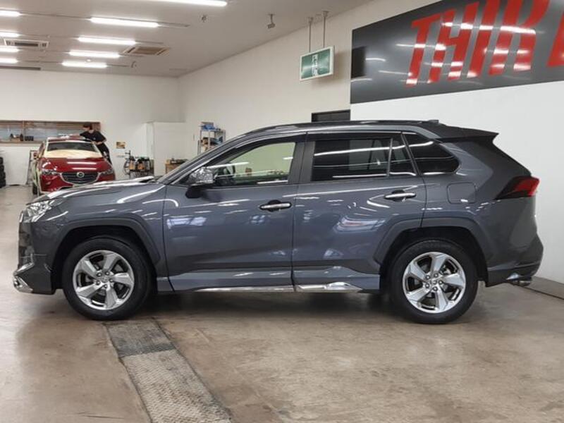 RAV4