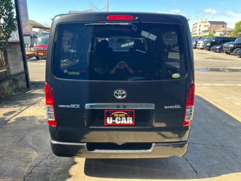 HIACE VAN