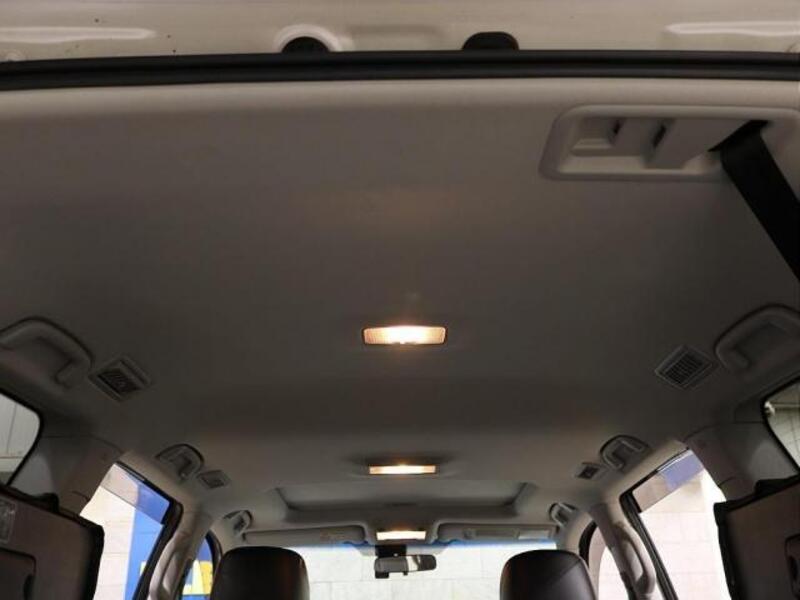 LAND CRUISER