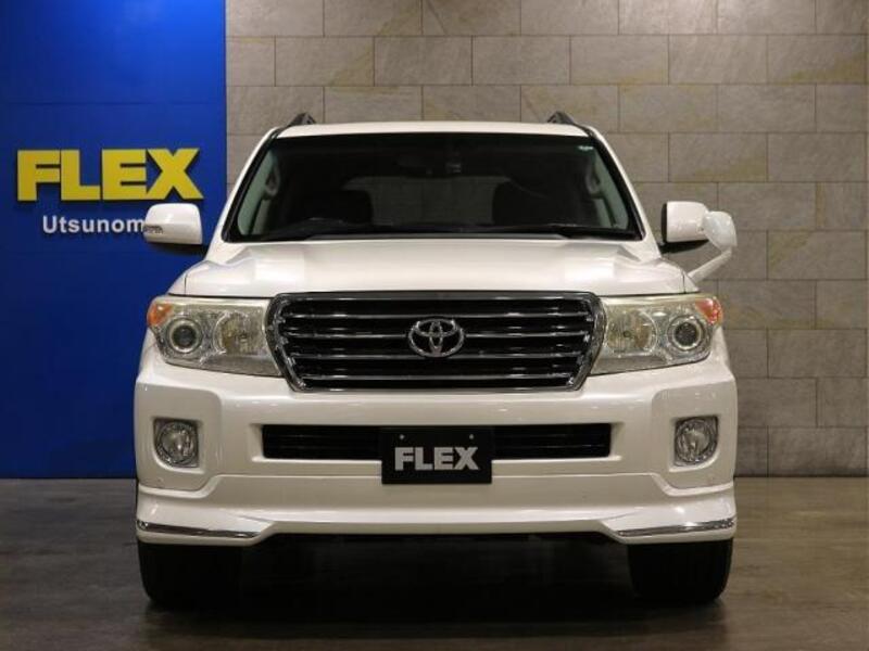 LAND CRUISER