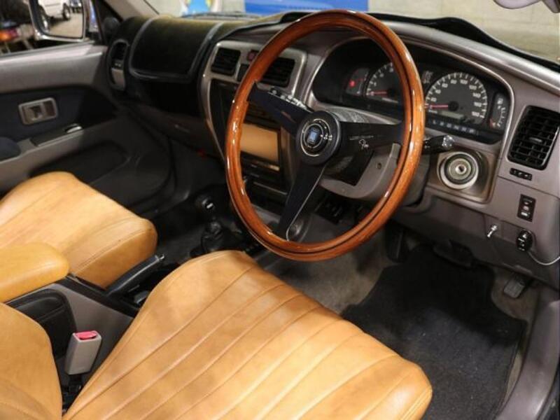 HILUX SURF