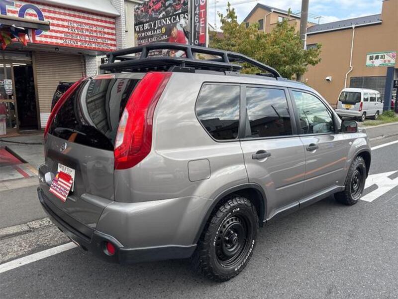 X-TRAIL