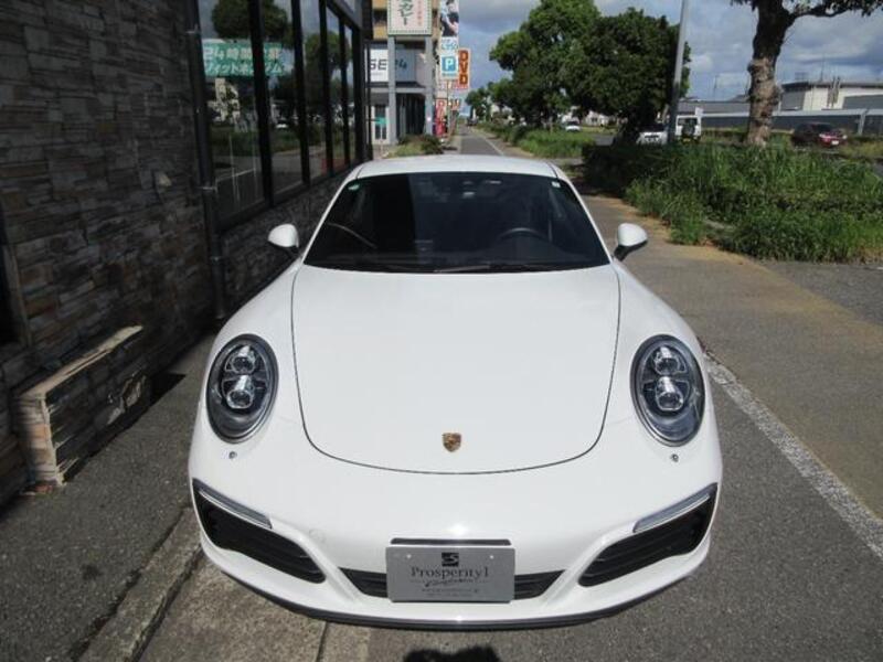 911