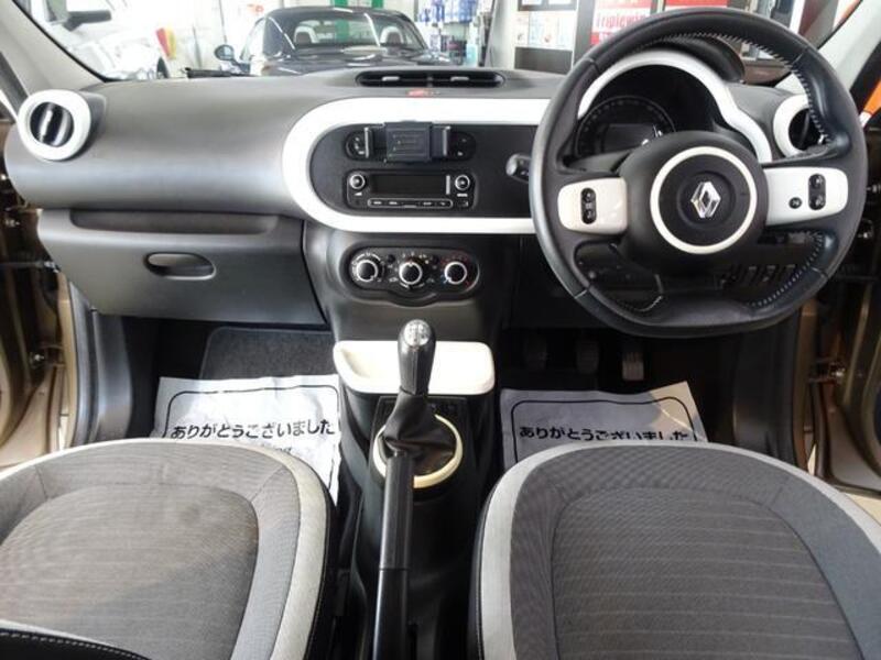 TWINGO
