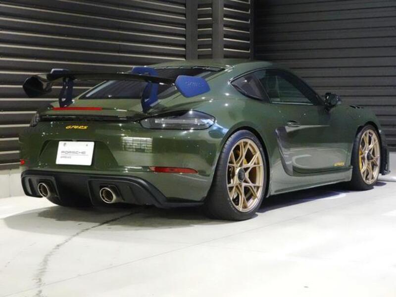 718 CAYMAN