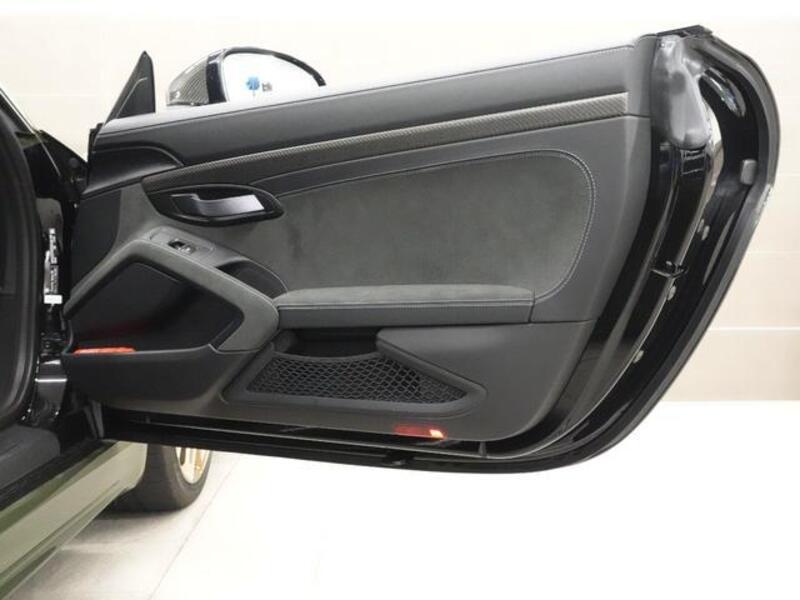 718 CAYMAN