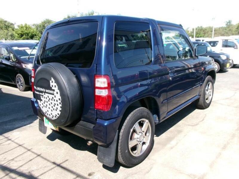 PAJERO MINI