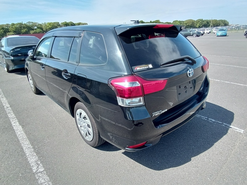 COROLLA FIELDER