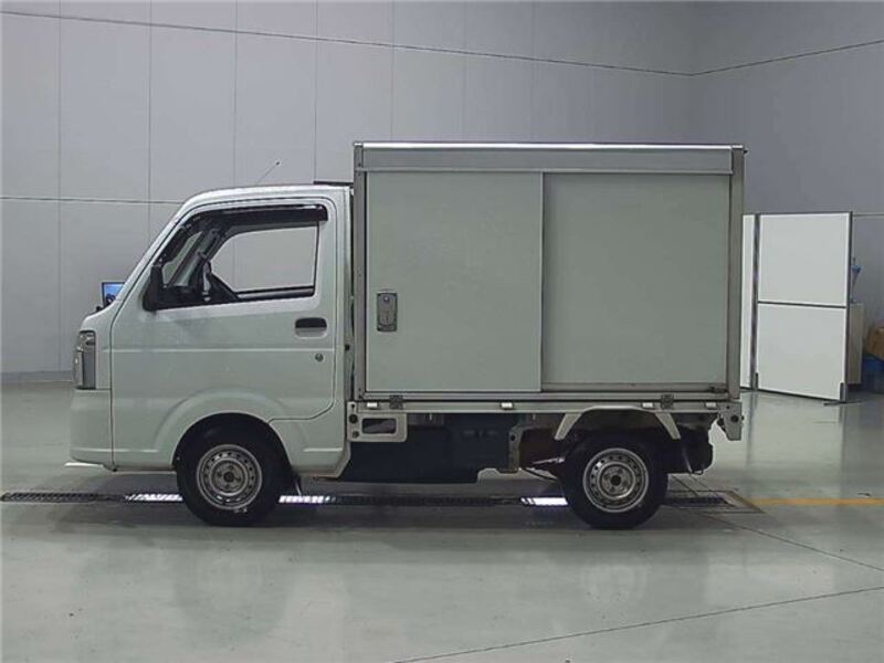 CARRY TRUCK