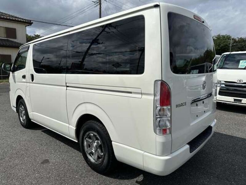 HIACE VAN
