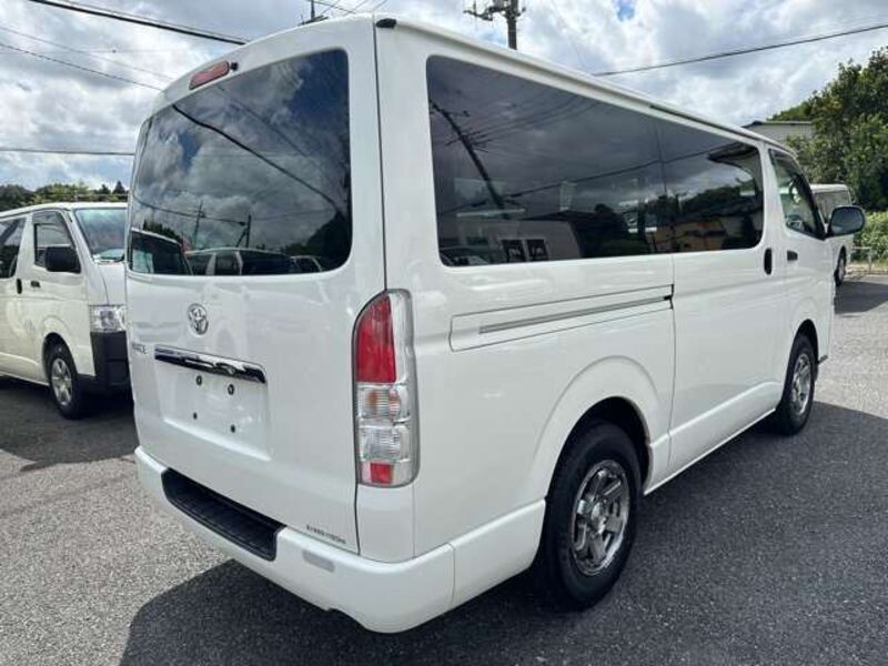 HIACE VAN