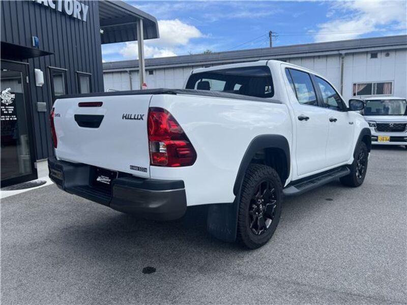 HILUX