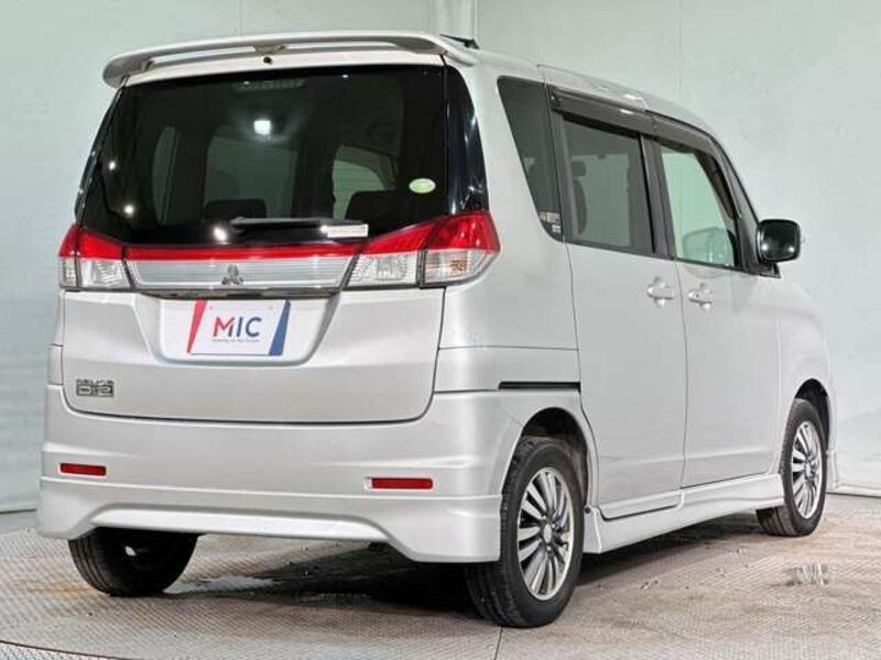 DELICA D2