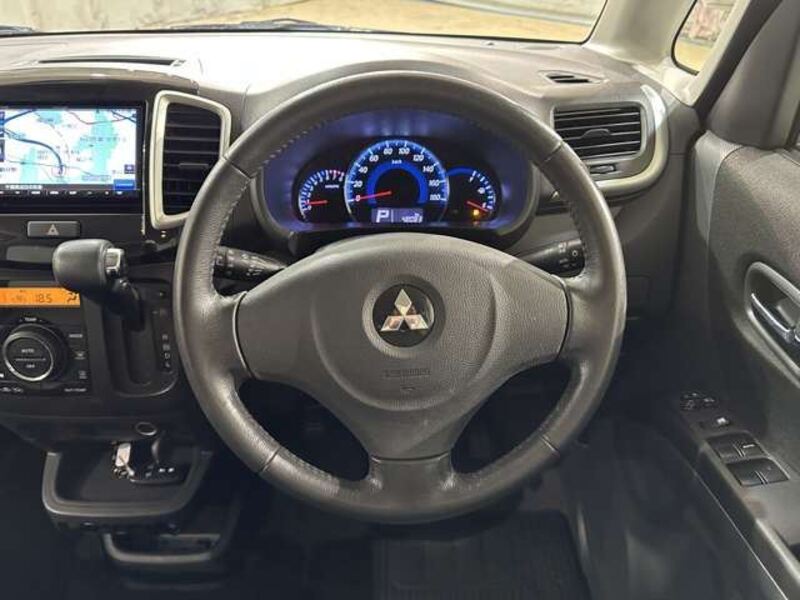 DELICA D2