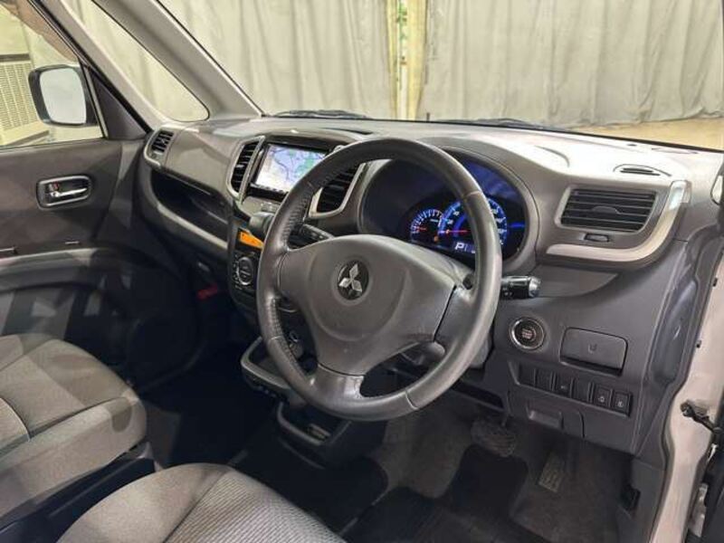 DELICA D2