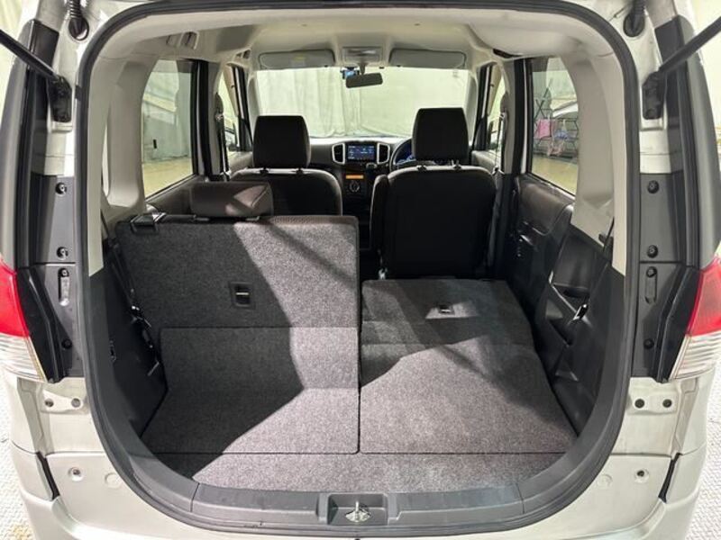 DELICA D2