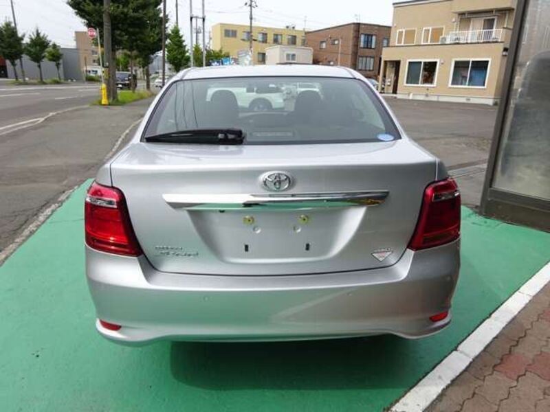 COROLLA AXIO
