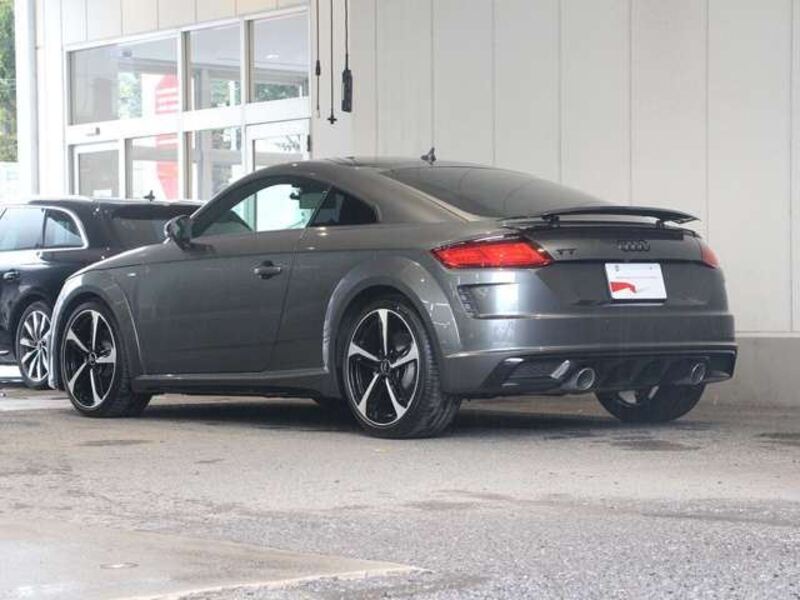 TT