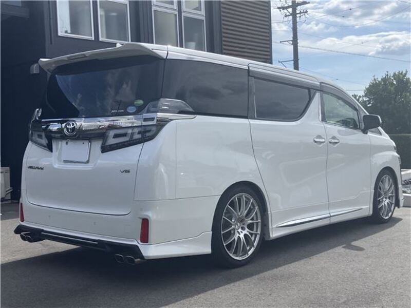 VELLFIRE