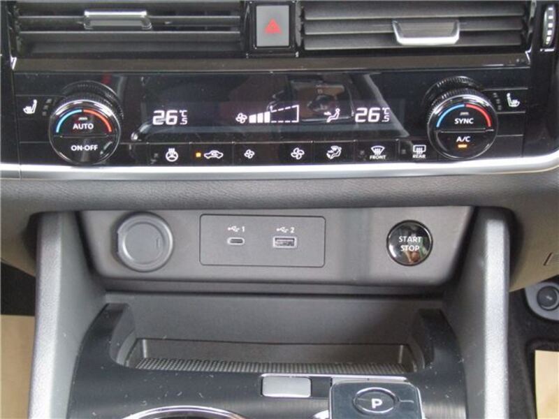 X-TRAIL