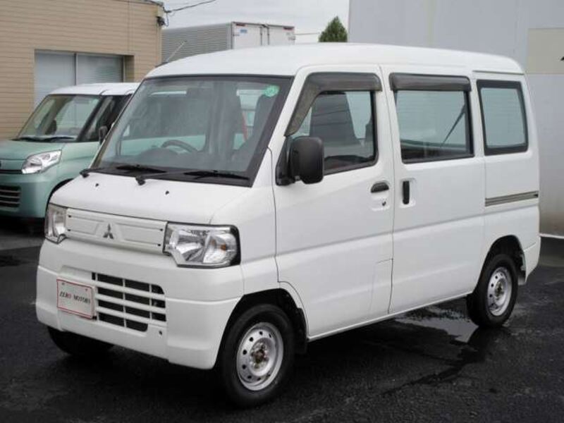 MINICAB VAN