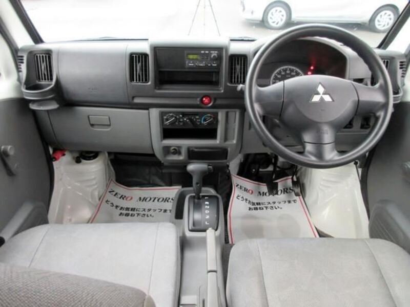 MINICAB VAN