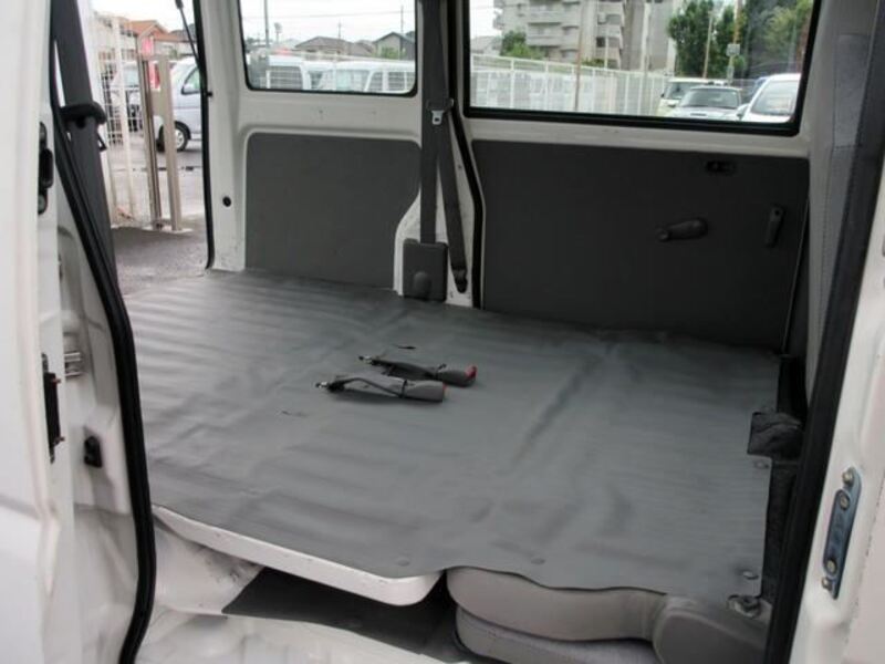 MINICAB VAN