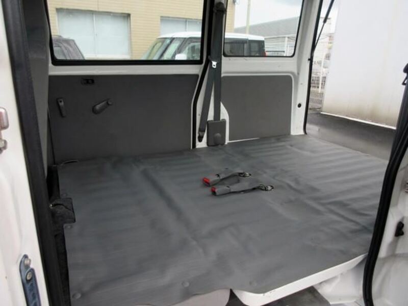 MINICAB VAN