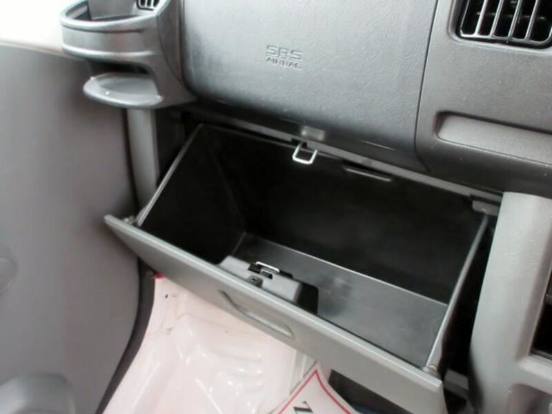 MINICAB VAN