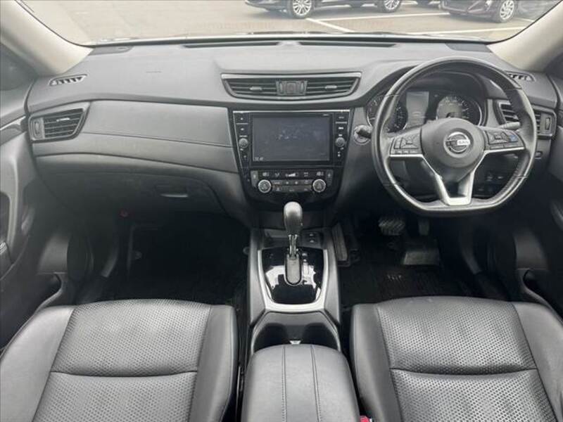 X-TRAIL