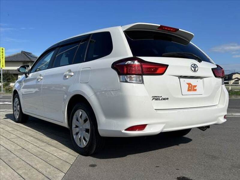 COROLLA FIELDER
