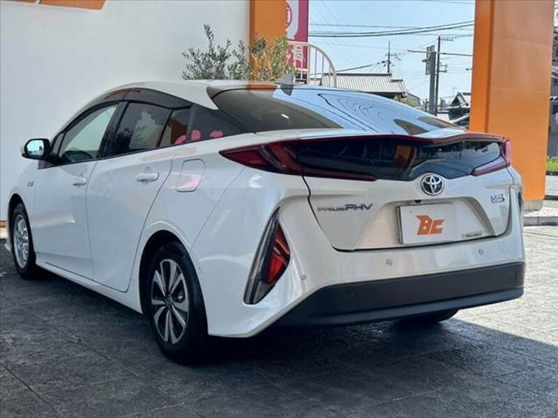 PRIUS PHV