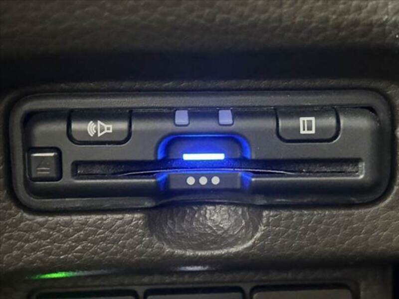 N BOX