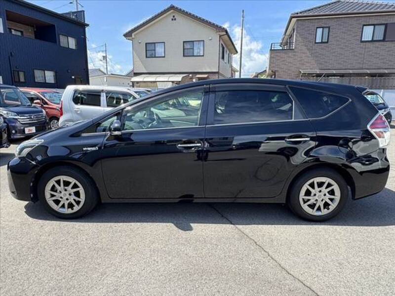 PRIUS ALPHA