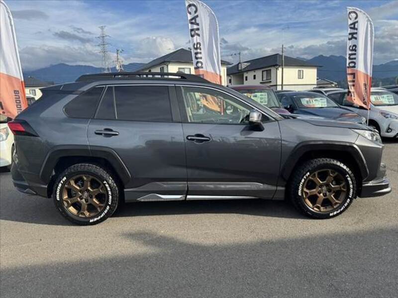 RAV4