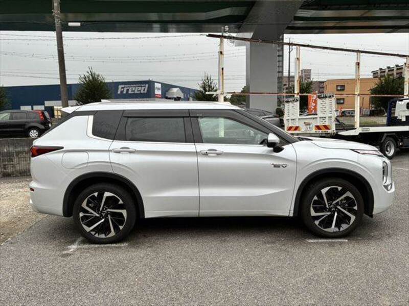 OUTLANDER PHEV