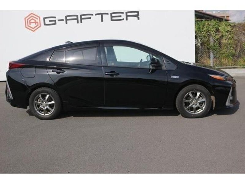 PRIUS PHV