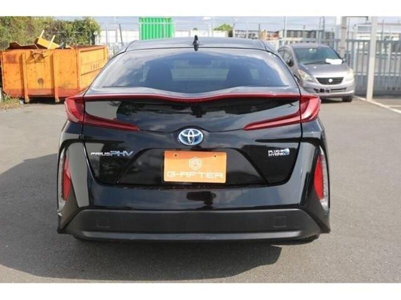 PRIUS PHV