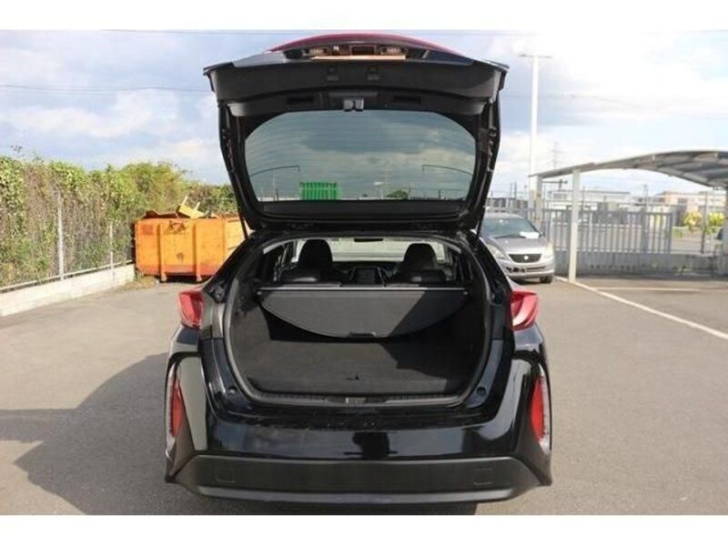 PRIUS PHV