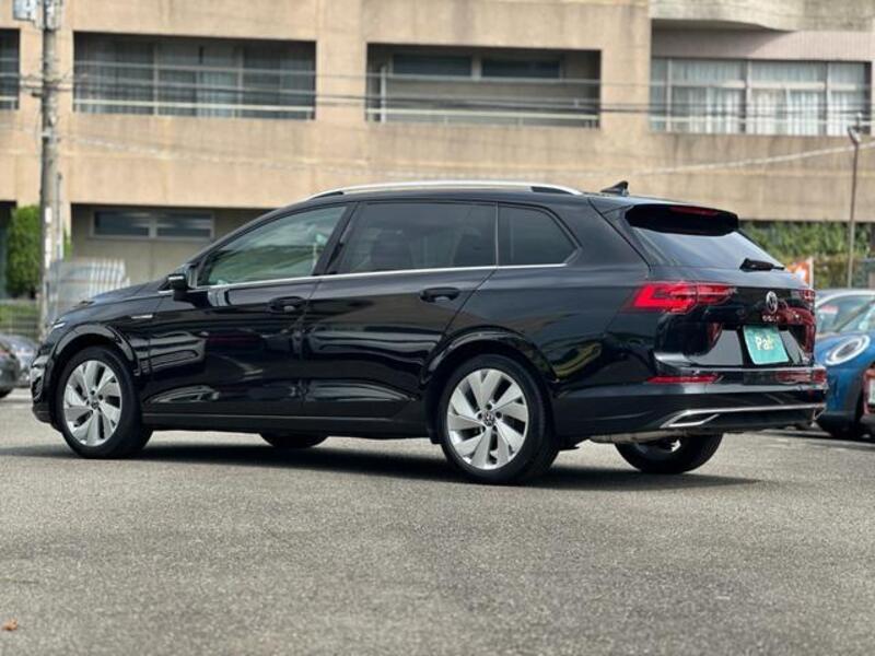 GOLF VARIANT