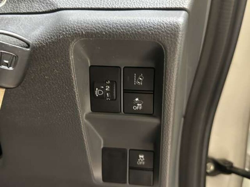 N-VAN