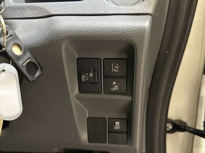 N-VAN