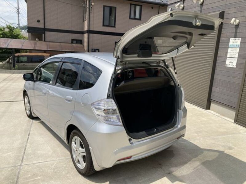 FIT HYBRID