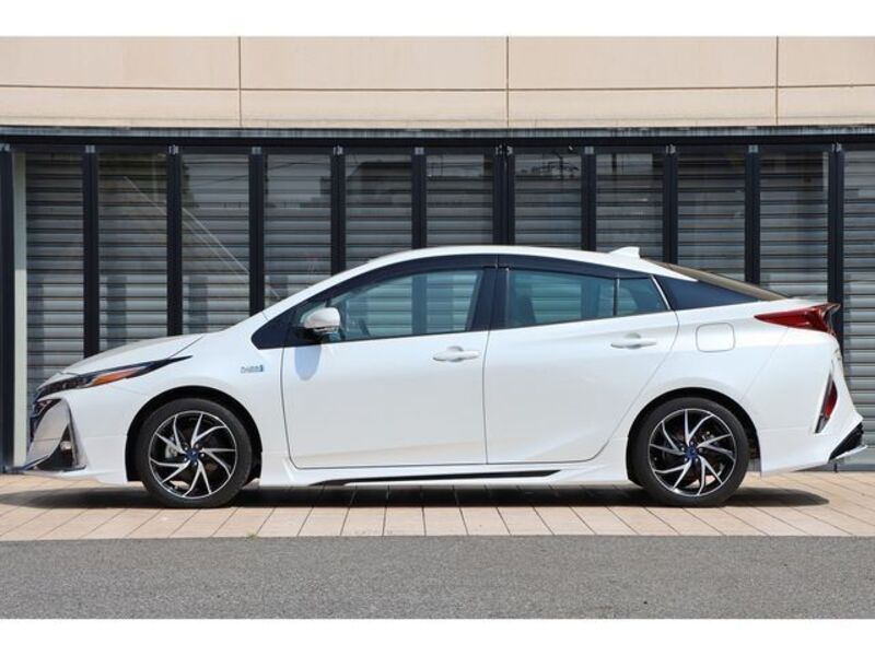 PRIUS PHV