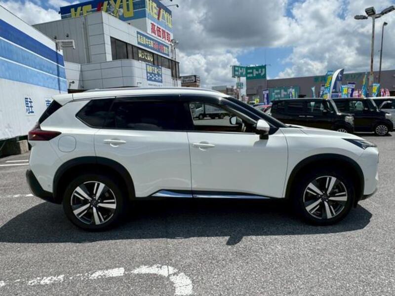 X-TRAIL