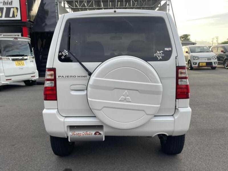 PAJERO MINI