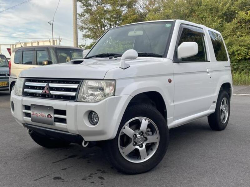 MITSUBISHI PAJERO MINI