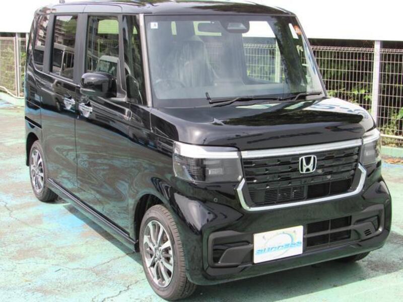 N BOX CUSTOM