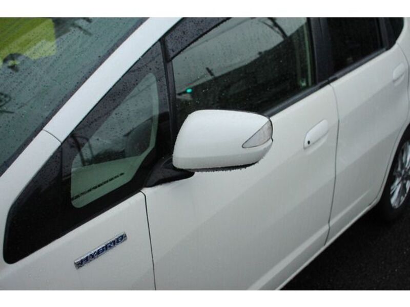 FIT HYBRID